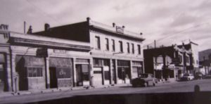 Sam Huie's restaurant, 251 East Park Street (center of one-story building at left)